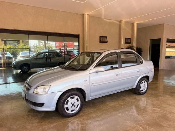 CHEVROLET CLASSIC 1.0 MPFI LS 8V FLEX 4P MANUAL CHEVROLET CLASSIC 1.0 MPFI LS 8V FLEX 4P MANUAL